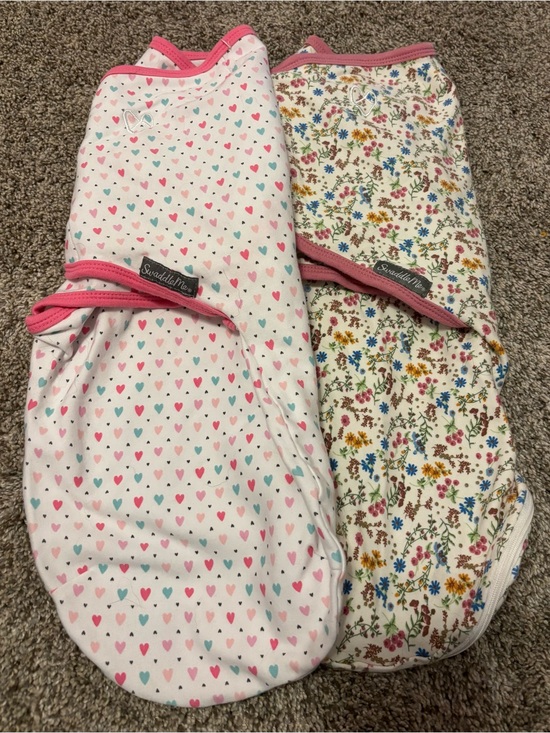SwaddleMe Other - SwaddleMe Baby Swaddle Pair – Hearts and Floral Prints